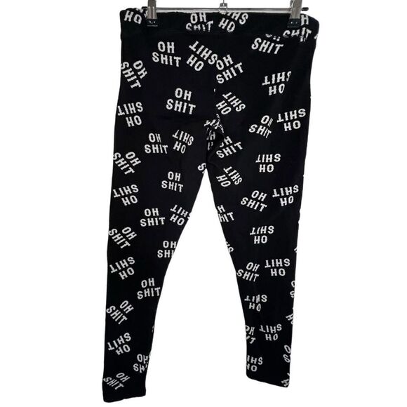 Garage Black and White Leggings With “Oh Sh*t” Graphic All Over - Picture 3 of 3